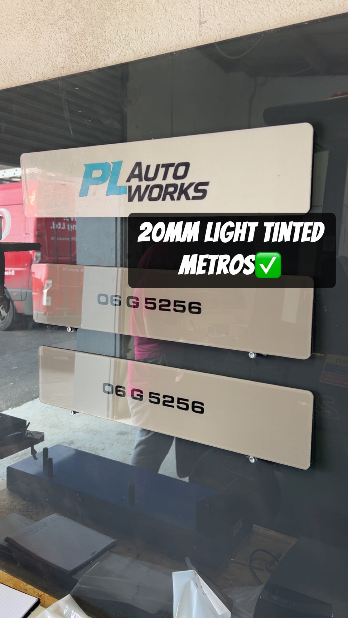 Light tinted white metros 20mm