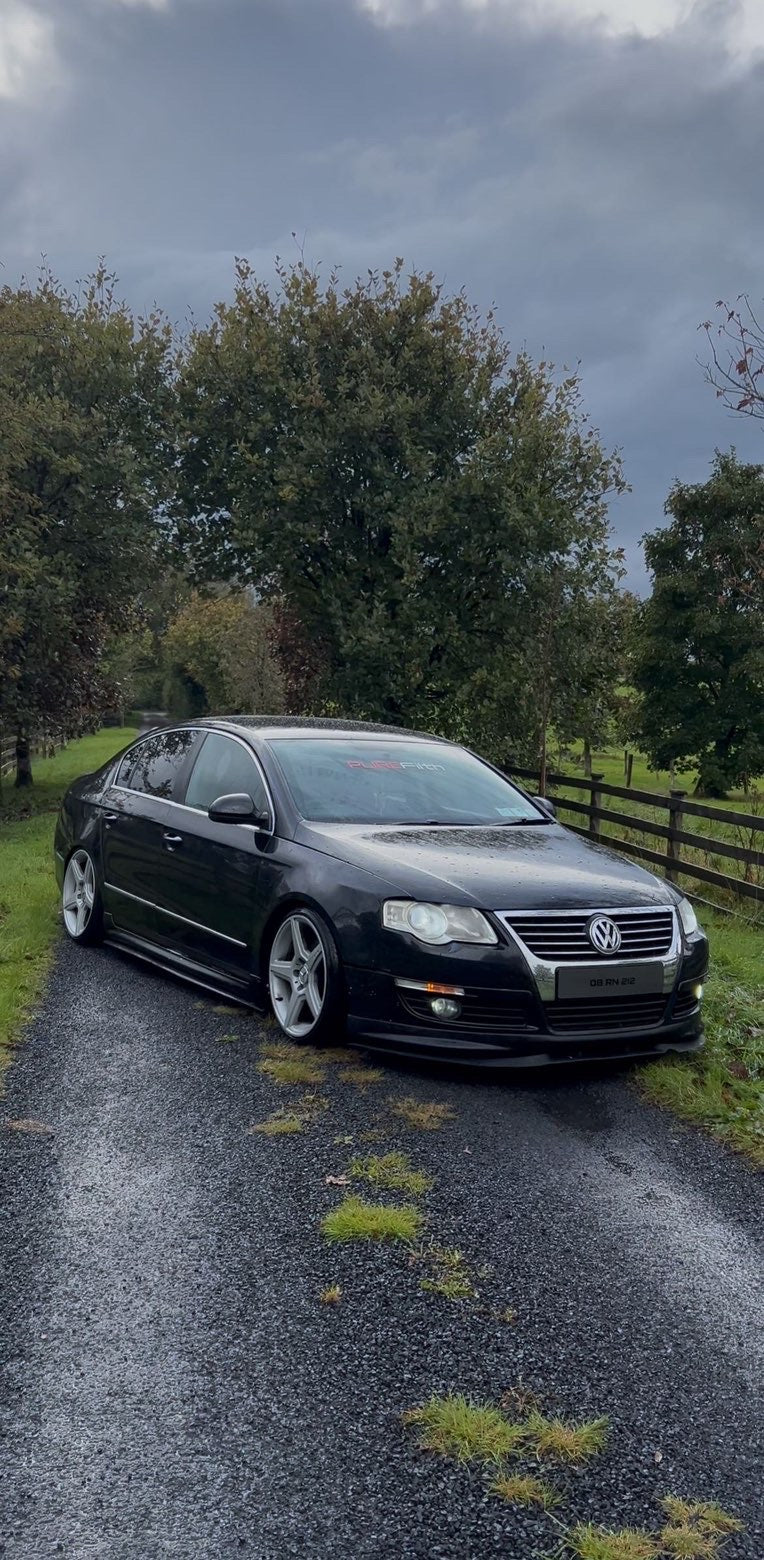 Universal Cupra Lip